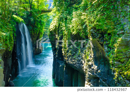 夏天的高千穗峽，宮崎縣高千穗町真井瀑布 118432987