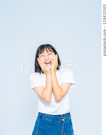 Portrait of a casual girl with a crush 118433503