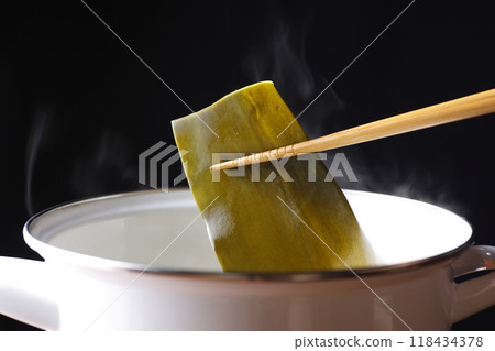 Take kelp soup stock 118434378