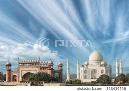 Taj Mahal in Agra, Uttar Pradesh, India. Seven world wonders. Fabulous Taj mahal travel concept. indian islamic heritage at sunny day Taj Mahal in Agra, Uttar Pradesh, India. Seven world wonders. Fabulous Taj mahal travel concept. indian islamic heritage at sunny day 118436536