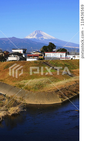 冬季從三島市大場川看到的富士山 12 月 富士山 2004 三島市/小場川 V9.16 118436569