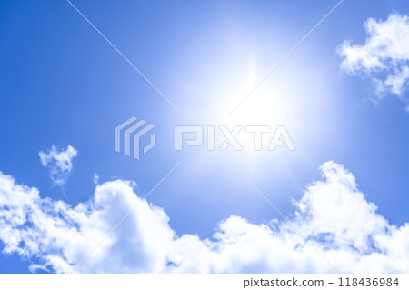 Summer sky, sun and clouds Yokohama 118436984