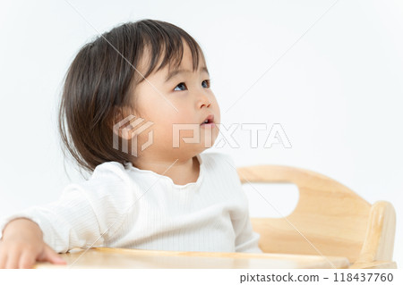 Girl baby chair happy Girl baby chair happy 118437760