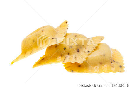italian ravioli isolated italian ravioli isolated 118438026