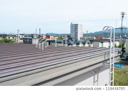 A house with a snow-free roof in Hokkaido 118438705