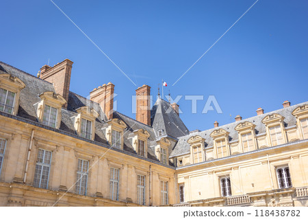 Fontainebleau Castle on a clear day 118438782