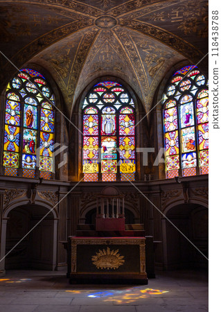 Fontainebleau Castle on a clear day 118438788