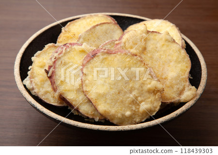 Tempura of sweet potatoes 118439303