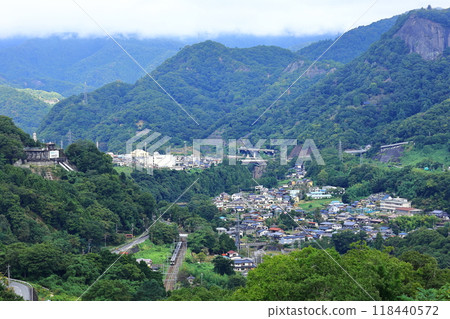 中央線穿過猿橋的山脈 118440572
