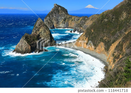 [靜岡縣]晴天時的仙岩門和富士山 118441718