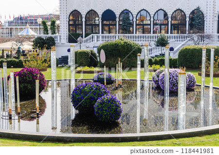 Beautiful fountain with flowers in Tivoli garden. 118441981