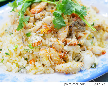 Crab fried rice 118442174