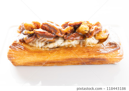 美味的香蕉和核桃丹麥 美味的香蕉和核桃丹麥 118443186