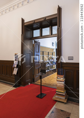 [豎照]慶應義塾大學三田校區Cafe Octagon Tower 118443692