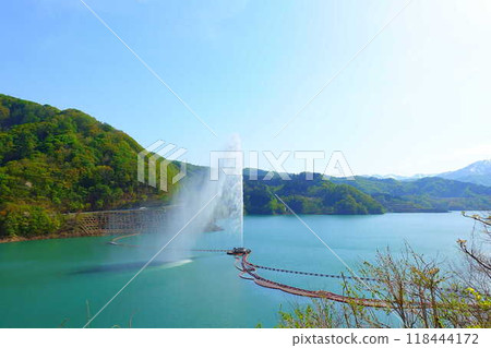 寒江水庫、月山湖、大噴泉、月山、西川町 寒江水庫、月山湖、大噴泉、月山、西川町 118444172