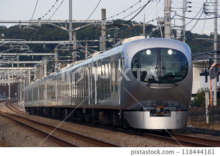 西武池袋線特急秩父（001系列車：池袋⇔飯能～西武秩父） 118444181