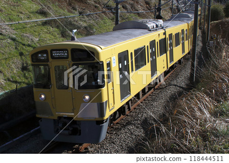Seibu Chichibu Line 2000 series train running through mountainous areas 118444511