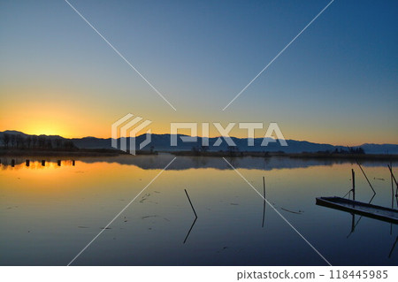 Fukushima-dora in the morning (Niigata) Fukushima-dora in the morning (Niigata) 118445985