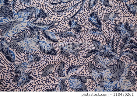 Sarasa patterned kimono fabric 118450261