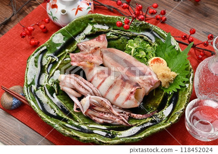 烤日本魷魚。魷魚, 海鮮, 海鮮菜餚 118452024