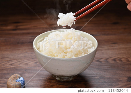 註)蒸氣是合成的。米飯、熟飯、碗、白飯、筷子。 註)蒸氣是合成的。米飯、熟飯、碗、白飯、筷子。 118452044
