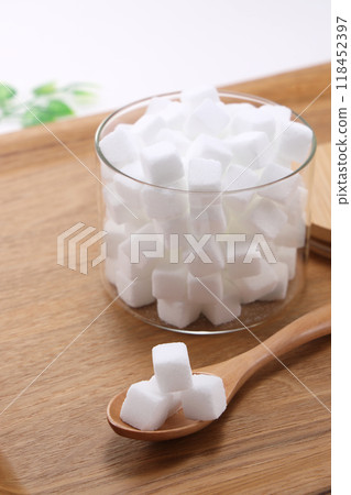 Sugar cube on spoon Sugar cube on spoon 118452397