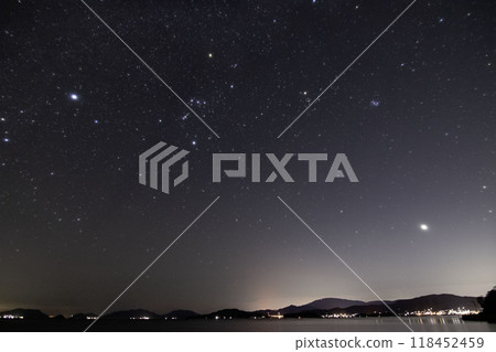 瀨戶內的冬季星空:獵戶座和金牛座 瀨戶內的冬季星空:獵戶座和金牛座 118452459