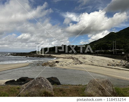 Yakushima is a World Heritage Site island located in Kagoshima Prefecture, Kyushu, Japan, is home to Yakusugi cedar trees over 1,000 years old, pristine beaches, and Japan's best sea turtle nesting si 118453254