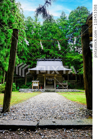 Tanuchiyama Shrine Hall (vertical) Tanuchiyama Shrine Hall (vertical) 118453308