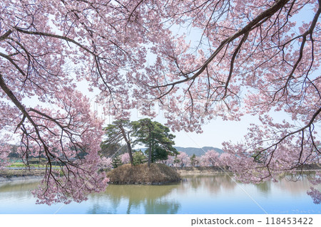 Ina City, Nagano Prefecture Harunorokudo-no-Tsutsumi, an agricultural reservoir built by the Takato Domain during the Edo period Ina City, Nagano Prefecture Harunorokudo-no-Tsutsumi, an agricultural reservoir built by the Takato Domain during the Edo period 118453422