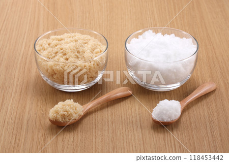 紅糖和白糖 紅糖和白糖 118453442