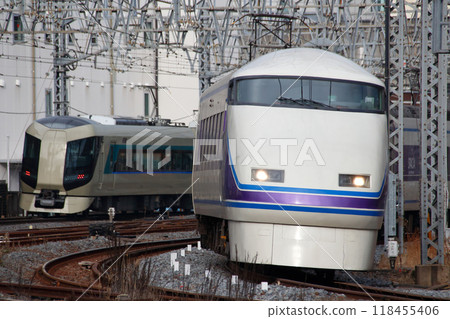 東武伊勢崎線特急Spacia與特急Liberty分離 118455406