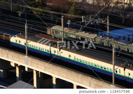 與埼京線平行的東北新幹線（2011年） 118457596