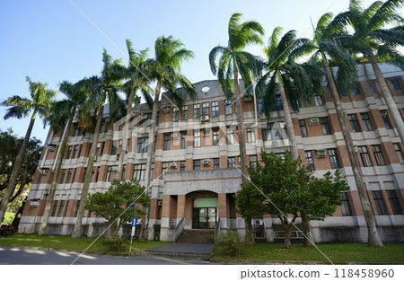 國立台灣大學「吃屋館」（台灣台北市） 118458960