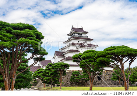 The Tsuruga Castle I visited on my solo trip to Fukushima had a beautiful castle tower with red tiles. The Tsuruga Castle I visited on my solo trip to Fukushima had a beautiful castle tower with red tiles. 118459347