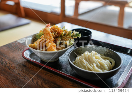 筋腱烏龍麵套餐 118459424