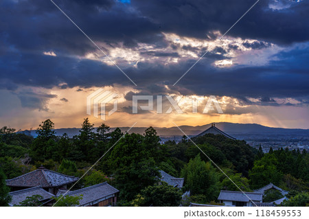 初秋的東大寺二月堂夜景。 118459553
