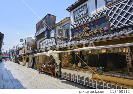 Katsushika Shibamata Teishakuten approach Katsushika Shibamata Teishakuten approach 118460112