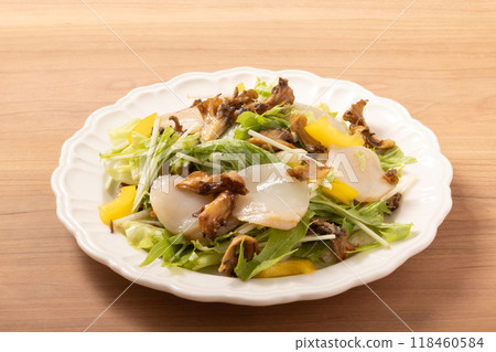 Scallop and fried maitake mushroom salad Scallop and fried maitake mushroom salad 118460584