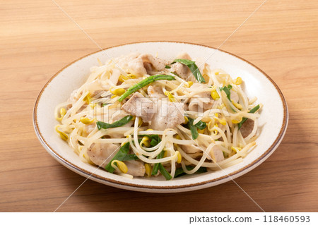 韭菜豆芽炒肉 118460593