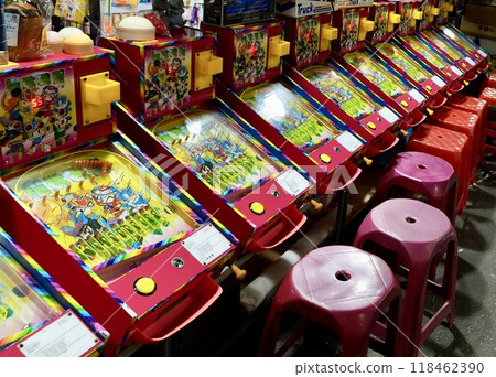 Taiwan night market/food stall image Taiwan night market/food stall image 118462390