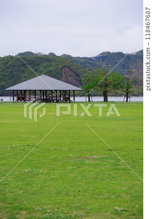 德島縣鳴門市，俯瞰內海綜合公園和後方的下見展望台 118467687