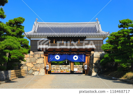 [Kagawa Prefecture] Takamatsu Castle Sakuragomon Gate (Tamamo Park) on a clear day 118468717