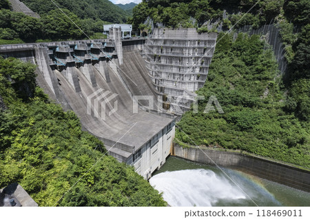 Sonohara Dam, a gravity dam in the Tone River system Sonohara Dam, a gravity dam in the Tone River system 118469011