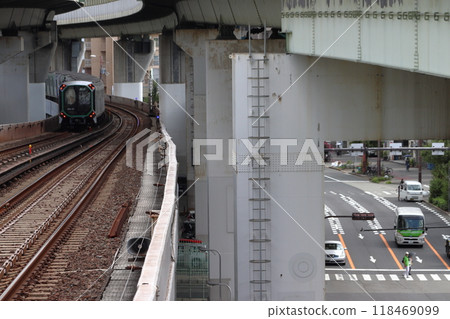 Osaka Metro Chuo Line 400 series train departing from Bentencho Station 118469099