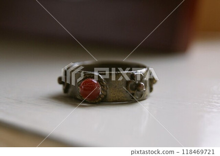 Gold ring Gold ring 118469721