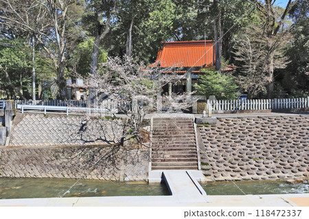 Suwa Shrine along the Nakamotoji River in Soeda Town, Tagawa District, Fukuoka Prefecture Suwa Shrine along the Nakamotoji River in Soeda Town, Tagawa District, Fukuoka Prefecture 118472337