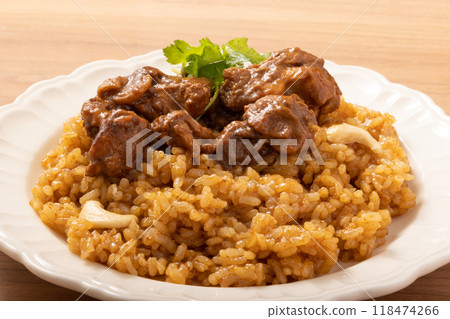 Kabsa (Middle Eastern rice dish) 118474266
