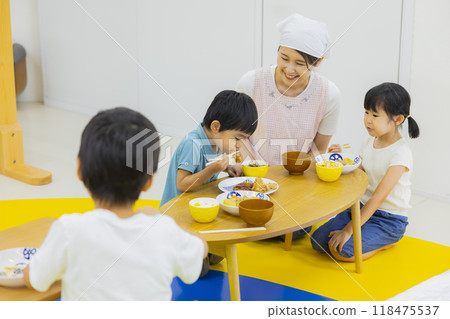 食教烹飪培訓形象 118475537