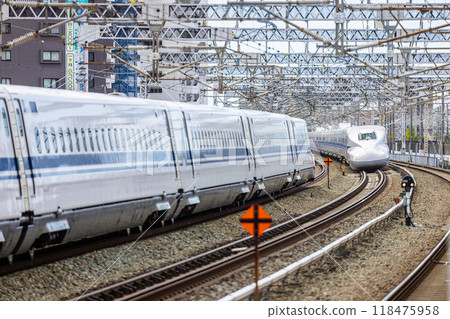 Shinkansen passing by 118475958